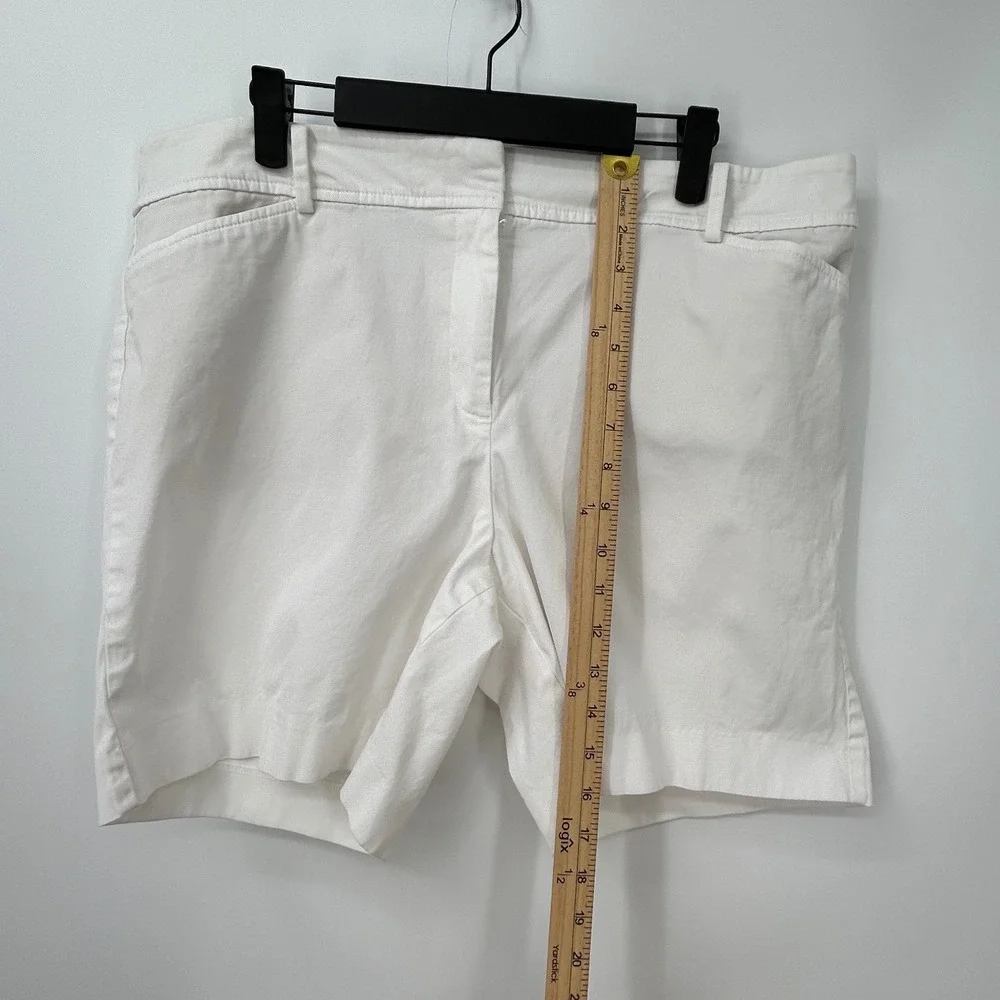 Talbots Perfect Short Womens 14 White Chino Bermuda Mid Rise Cotton Blend Shorts - Picture 7 of 8